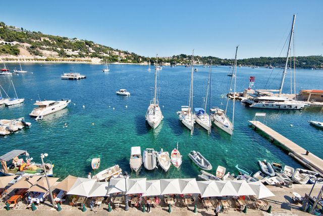 Appartement F2 à vendre - 2 pièces - 61.19 m2 - VILLEFRANCHE SUR MER - 06 - PROVENCE-ALPES-COTE-D-AZUR - Century 21 Lafage Transactions