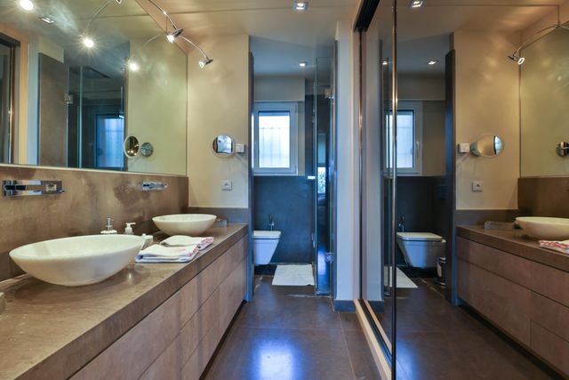 maison à vendre - 9 pièces - 426.6 m2 - VILLEFRANCHE SUR MER - 06 - PROVENCE-ALPES-COTE-D-AZUR - Century 21 Lafage Transactions