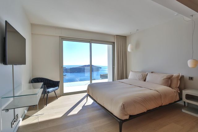 maison à louer - 5 pièces - 440.0 m2 - VILLEFRANCHE SUR MER - 06 - PROVENCE-ALPES-COTE-D-AZUR - Century 21 Lafage Transactions