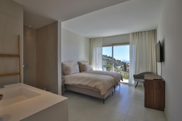 maison à louer - 6 pièces - 360.0 m2 - VILLEFRANCHE SUR MER - 06 - PROVENCE-ALPES-COTE-D-AZUR - Century 21 Lafage Transactions