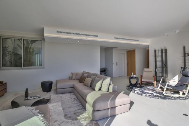 maison à louer - 6 pièces - 360.0 m2 - VILLEFRANCHE SUR MER - 06 - PROVENCE-ALPES-COTE-D-AZUR - Century 21 Lafage Transactions