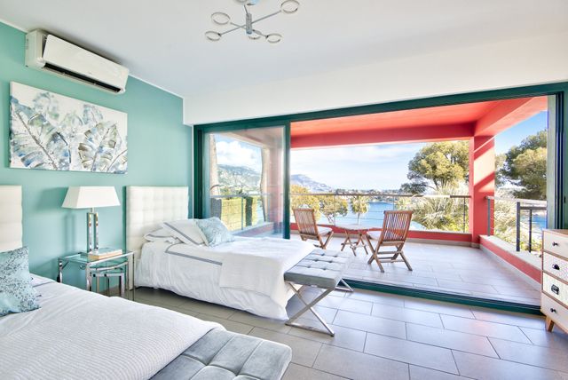 Afficher la photo en grand maison à vendre - 5 pièces - 183.11 m2 - NICE - 06 - PROVENCE-ALPES-COTE-D-AZUR - Century 21 Lafage Transactions