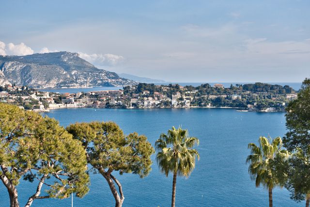 Afficher la photo en grand maison à vendre - 5 pièces - 183.11 m2 - NICE - 06 - PROVENCE-ALPES-COTE-D-AZUR - Century 21 Lafage Transactions