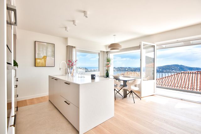 Appartement F4 à vendre - 4 pièces - 99.05 m2 - VILLEFRANCHE SUR MER - 06 - PROVENCE-ALPES-COTE-D-AZUR - Century 21 Lafage Transactions
