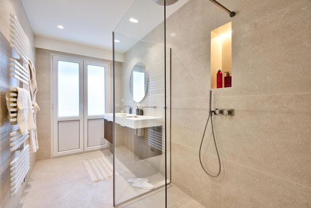 Appartement F4 à vendre - 4 pièces - 99.05 m2 - VILLEFRANCHE SUR MER - 06 - PROVENCE-ALPES-COTE-D-AZUR - Century 21 Lafage Transactions