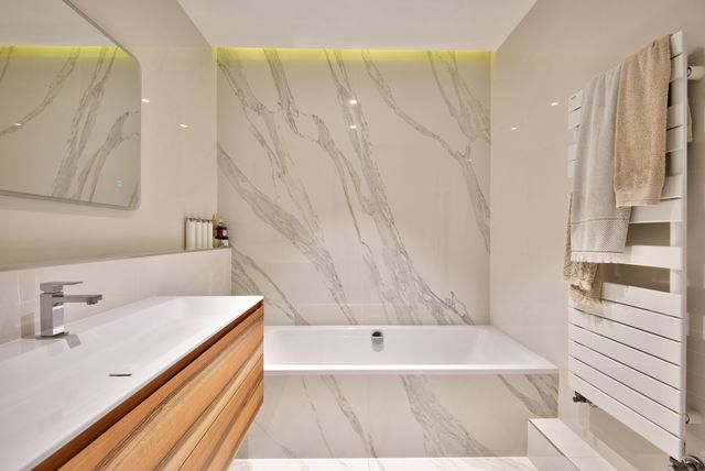 Appartement F3 à vendre - 3 pièces - 108.08 m2 - NICE - 06 - PROVENCE-ALPES-COTE-D-AZUR - Century 21 Lafage Transactions