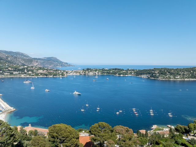 maison à vendre - 6 pièces - 300.0 m2 - NICE - 06 - PROVENCE-ALPES-COTE-D-AZUR - Century 21 Lafage Transactions