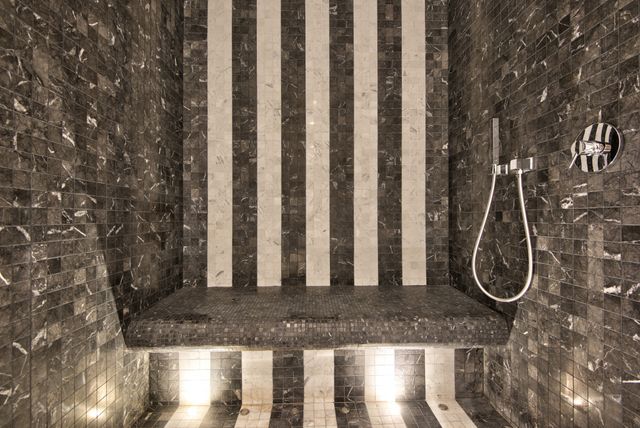 maison à vendre - 6 pièces - 300.0 m2 - NICE - 06 - PROVENCE-ALPES-COTE-D-AZUR - Century 21 Lafage Transactions