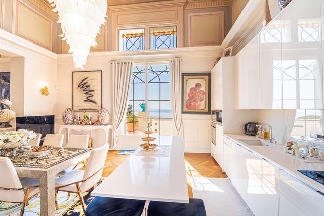 Appartement F6 à vendre - 6 pièces - 173.0 m2 - NICE - 06 - PROVENCE-ALPES-COTE-D-AZUR - Century 21 Lafage Transactions