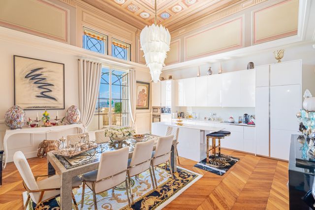 Appartement F6 à vendre - 6 pièces - 173.0 m2 - NICE - 06 - PROVENCE-ALPES-COTE-D-AZUR - Century 21 Lafage Transactions
