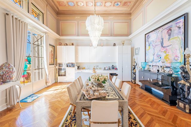 Appartement F6 à vendre - 6 pièces - 173.0 m2 - NICE - 06 - PROVENCE-ALPES-COTE-D-AZUR - Century 21 Lafage Transactions