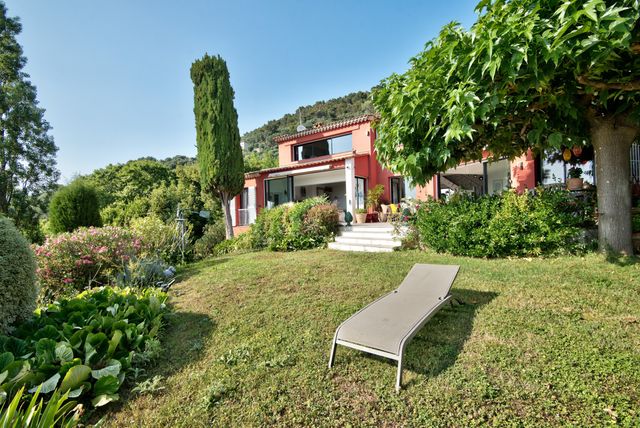 Afficher la photo en grand maison à vendre - 6 pièces - 204.83 m2 - NICE - 06 - PROVENCE-ALPES-COTE-D-AZUR - Century 21 Lafage Transactions