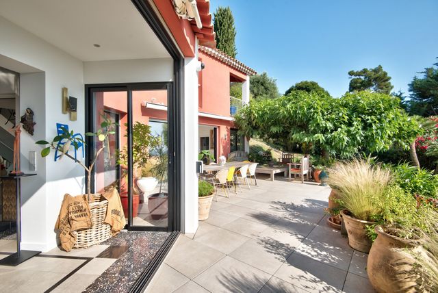 Afficher la photo en grand maison à vendre - 6 pièces - 204.83 m2 - NICE - 06 - PROVENCE-ALPES-COTE-D-AZUR - Century 21 Lafage Transactions