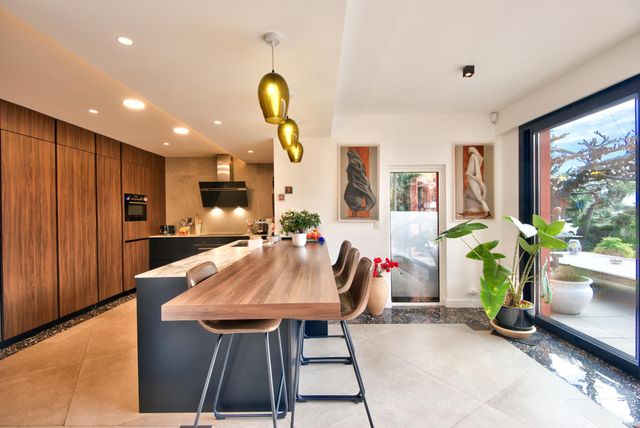 Afficher la photo en grand maison à vendre - 6 pièces - 204.83 m2 - NICE - 06 - PROVENCE-ALPES-COTE-D-AZUR - Century 21 Lafage Transactions