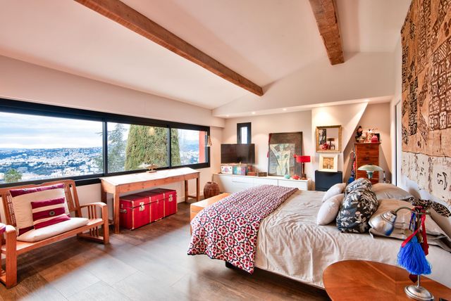 Afficher la photo en grand maison à vendre - 6 pièces - 204.83 m2 - NICE - 06 - PROVENCE-ALPES-COTE-D-AZUR - Century 21 Lafage Transactions