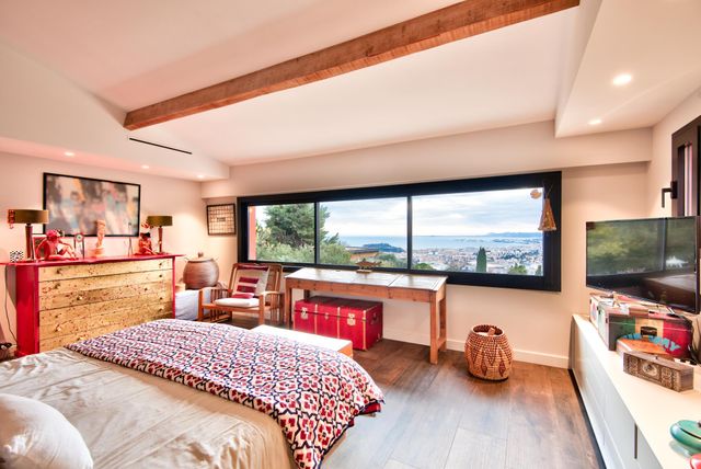 Afficher la photo en grand maison à vendre - 6 pièces - 204.83 m2 - NICE - 06 - PROVENCE-ALPES-COTE-D-AZUR - Century 21 Lafage Transactions