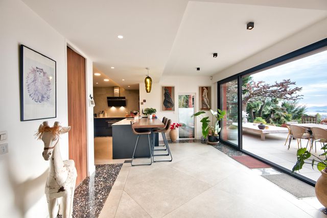 Afficher la photo en grand maison à vendre - 6 pièces - 204.83 m2 - NICE - 06 - PROVENCE-ALPES-COTE-D-AZUR - Century 21 Lafage Transactions