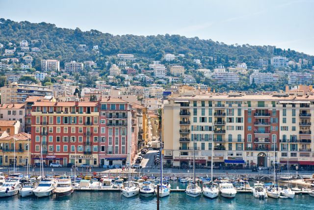Appartement F3 à vendre - 3 pièces - 149.5 m2 - NICE - 06 - PROVENCE-ALPES-COTE-D-AZUR - Century 21 Lafage Transactions