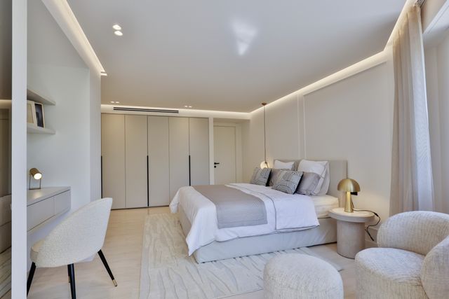 Appartement F4 à vendre - 4 pièces - 172.18 m2 - NICE - 06 - PROVENCE-ALPES-COTE-D-AZUR - Century 21 Lafage Transactions