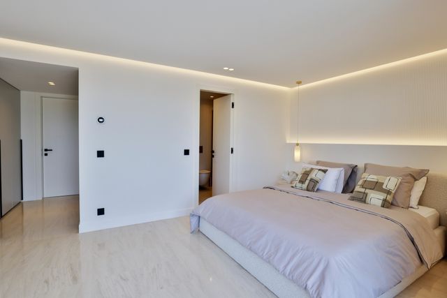 Appartement F4 à vendre - 4 pièces - 172.18 m2 - NICE - 06 - PROVENCE-ALPES-COTE-D-AZUR - Century 21 Lafage Transactions