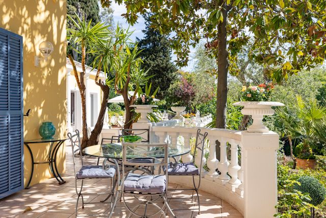 maison à vendre - 10 pièces - 327.17 m2 - NICE - 06 - PROVENCE-ALPES-COTE-D-AZUR - Century 21 Lafage Transactions