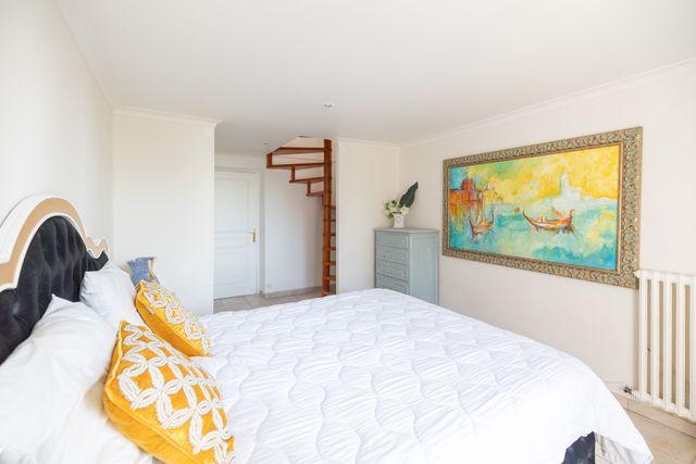 maison à vendre - 10 pièces - 327.17 m2 - NICE - 06 - PROVENCE-ALPES-COTE-D-AZUR - Century 21 Lafage Transactions