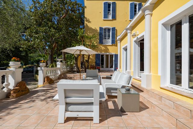 maison à vendre - 10 pièces - 327.17 m2 - NICE - 06 - PROVENCE-ALPES-COTE-D-AZUR - Century 21 Lafage Transactions