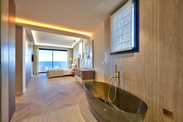 maison à vendre - 6 pièces - 247.22 m2 - NICE - 06 - PROVENCE-ALPES-COTE-D-AZUR - Century 21 Lafage Transactions