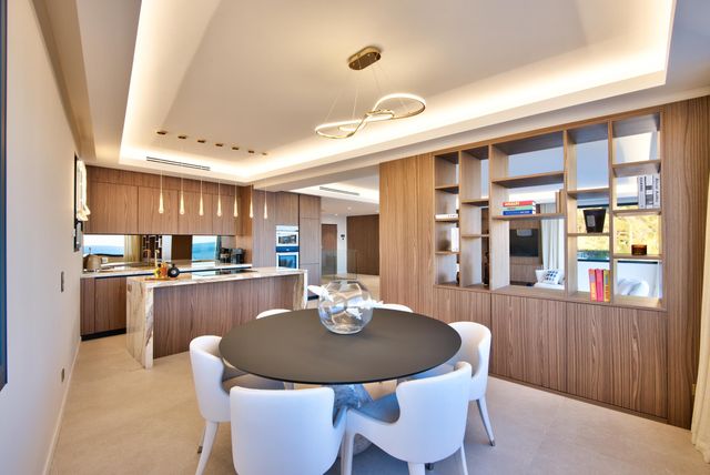 maison à vendre - 6 pièces - 247.22 m2 - NICE - 06 - PROVENCE-ALPES-COTE-D-AZUR - Century 21 Lafage Transactions