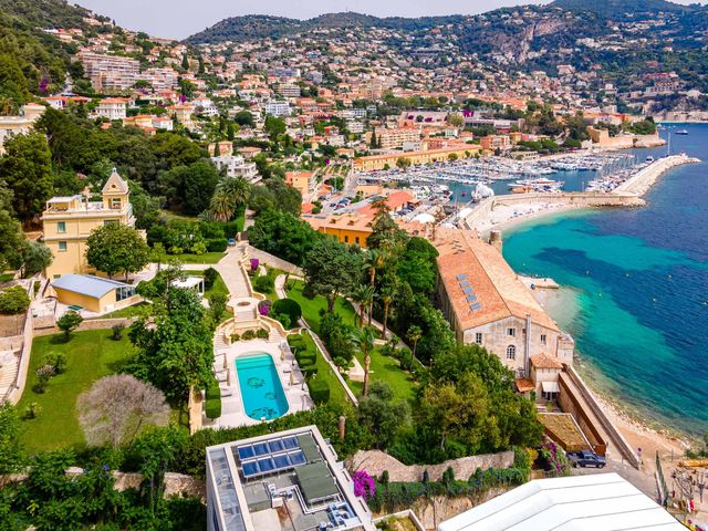 maison à vendre - 6 pièces - 643.0 m2 - VILLEFRANCHE SUR MER - 06 - PROVENCE-ALPES-COTE-D-AZUR - Century 21 Lafage Transactions