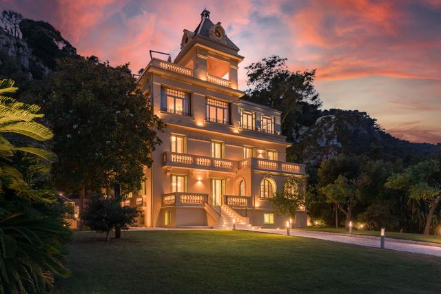 maison à vendre - 6 pièces - 643.0 m2 - VILLEFRANCHE SUR MER - 06 - PROVENCE-ALPES-COTE-D-AZUR - Century 21 Lafage Transactions