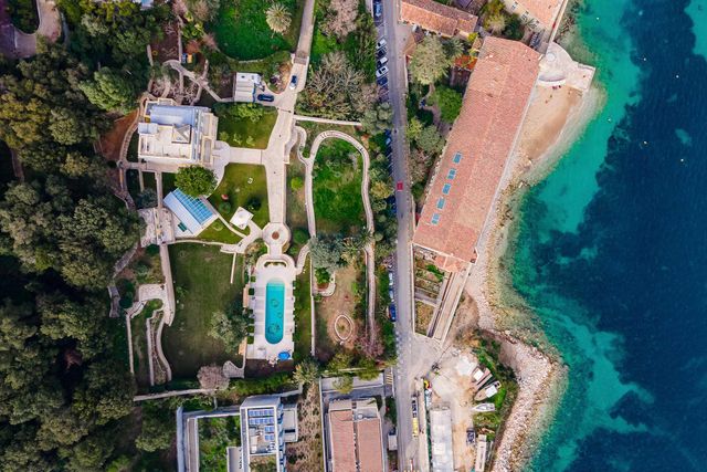 maison à vendre - 6 pièces - 643.0 m2 - VILLEFRANCHE SUR MER - 06 - PROVENCE-ALPES-COTE-D-AZUR - Century 21 Lafage Transactions