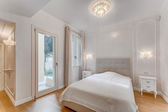 maison à vendre - 6 pièces - 643.0 m2 - VILLEFRANCHE SUR MER - 06 - PROVENCE-ALPES-COTE-D-AZUR - Century 21 Lafage Transactions