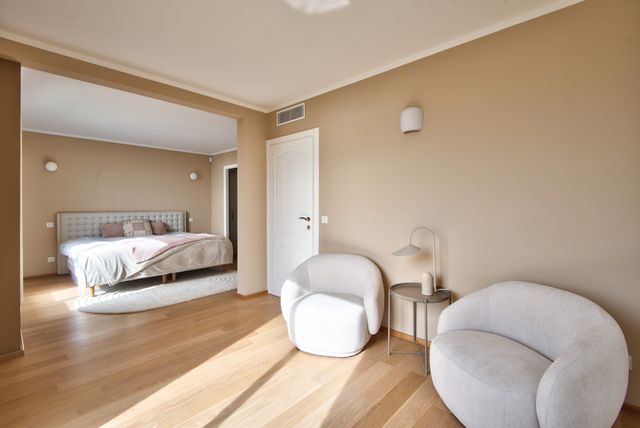 Appartement F4 à vendre - 4 pièces - 131.05 m2 - VILLEFRANCHE SUR MER - 06 - PROVENCE-ALPES-COTE-D-AZUR - Century 21 Lafage Transactions