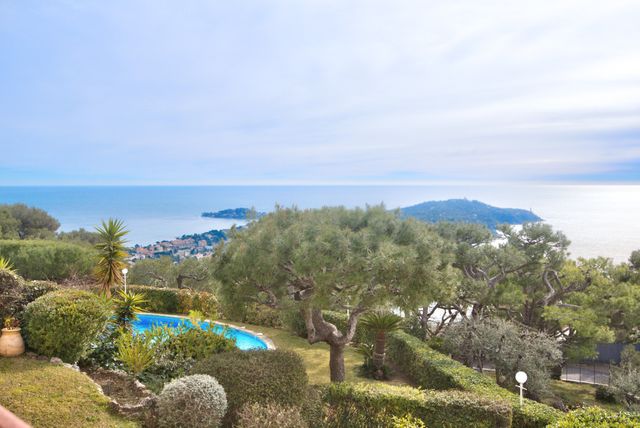 Appartement F4 à vendre - 4 pièces - 131.05 m2 - VILLEFRANCHE SUR MER - 06 - PROVENCE-ALPES-COTE-D-AZUR - Century 21 Lafage Transactions