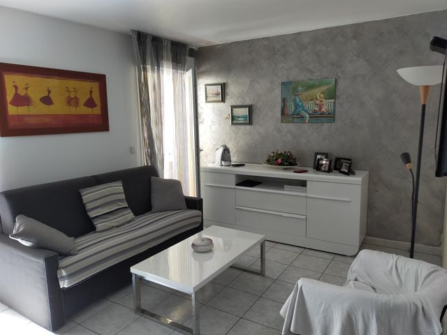 Appartement F1 à louer - 1 pièce - 29.2 m2 - NICE - 06 - PROVENCE-ALPES-COTE-D-AZUR - Century 21 Lafage Transactions