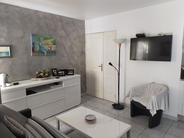 Appartement F1 à louer - 1 pièce - 29.2 m2 - NICE - 06 - PROVENCE-ALPES-COTE-D-AZUR - Century 21 Lafage Transactions