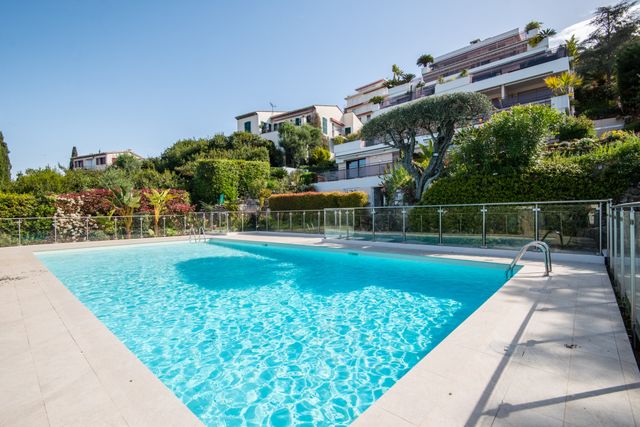 Appartement F6 à vendre - 6 pièces - 200.12 m2 - NICE - 06 - PROVENCE-ALPES-COTE-D-AZUR - Century 21 Lafage Transactions