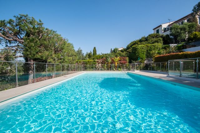 Appartement F6 à vendre - 6 pièces - 200.12 m2 - NICE - 06 - PROVENCE-ALPES-COTE-D-AZUR - Century 21 Lafage Transactions