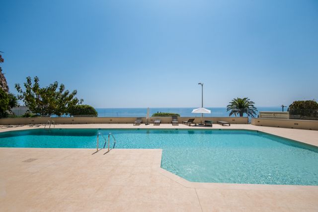 Appartement F3 à vendre - 3 pièces - 110.32 m2 - NICE - 06 - PROVENCE-ALPES-COTE-D-AZUR - Century 21 Lafage Transactions