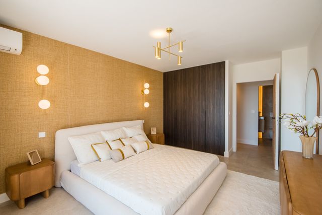 Appartement F3 à vendre - 3 pièces - 110.32 m2 - NICE - 06 - PROVENCE-ALPES-COTE-D-AZUR - Century 21 Lafage Transactions