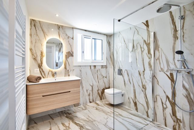 Appartement F5 à vendre - 5 pièces - 167.33 m2 - NICE - 06 - PROVENCE-ALPES-COTE-D-AZUR - Century 21 Lafage Transactions