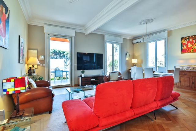 maison à vendre - 6 pièces - 197.57 m2 - NICE - 06 - PROVENCE-ALPES-COTE-D-AZUR - Century 21 Lafage Transactions