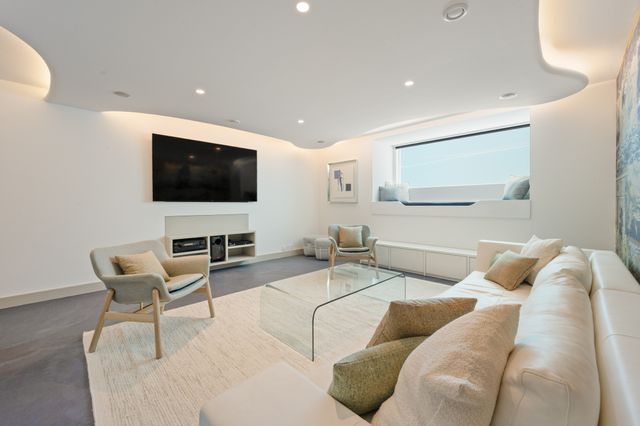 maison à vendre - 6 pièces - 187.72 m2 - VILLEFRANCHE SUR MER - 06 - PROVENCE-ALPES-COTE-D-AZUR - Century 21 Lafage Transactions