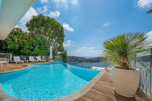 maison à vendre - 6 pièces - 187.72 m2 - VILLEFRANCHE SUR MER - 06 - PROVENCE-ALPES-COTE-D-AZUR - Century 21 Lafage Transactions