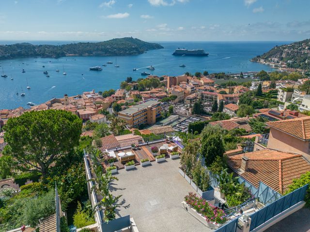 maison à vendre - 6 pièces - 187.72 m2 - VILLEFRANCHE SUR MER - 06 - PROVENCE-ALPES-COTE-D-AZUR - Century 21 Lafage Transactions