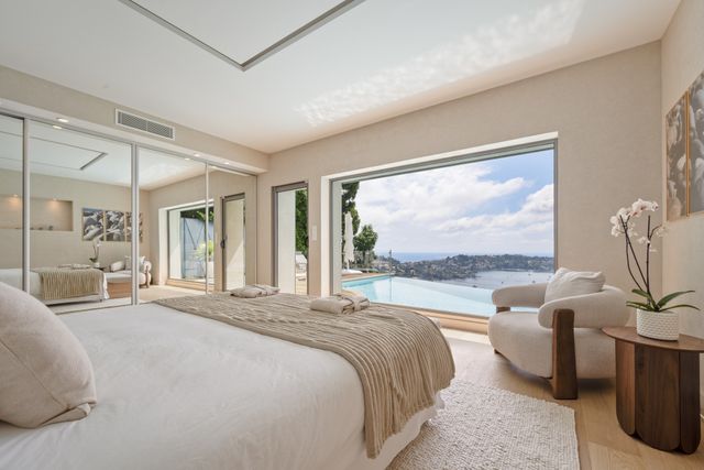 maison à vendre - 6 pièces - 187.72 m2 - VILLEFRANCHE SUR MER - 06 - PROVENCE-ALPES-COTE-D-AZUR - Century 21 Lafage Transactions