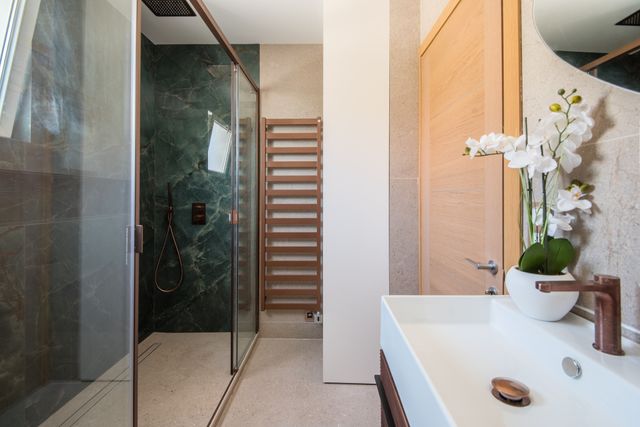 Appartement F3 à vendre - 3 pièces - 89.05 m2 - NICE - 06 - PROVENCE-ALPES-COTE-D-AZUR - Century 21 Lafage Transactions