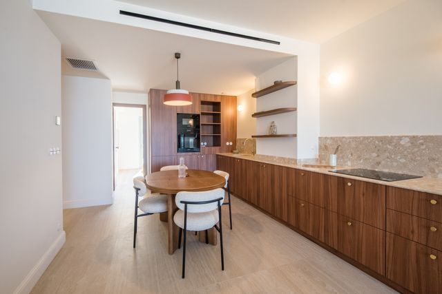 Appartement F3 à vendre - 3 pièces - 75.44 m2 - NICE - 06 - PROVENCE-ALPES-COTE-D-AZUR - Century 21 Lafage Transactions