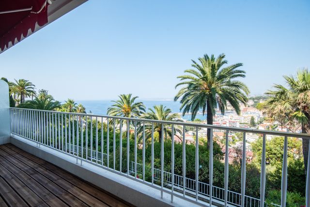 Appartement F3 à vendre - 3 pièces - 101.04 m2 - NICE - 06 - PROVENCE-ALPES-COTE-D-AZUR - Century 21 Lafage Transactions